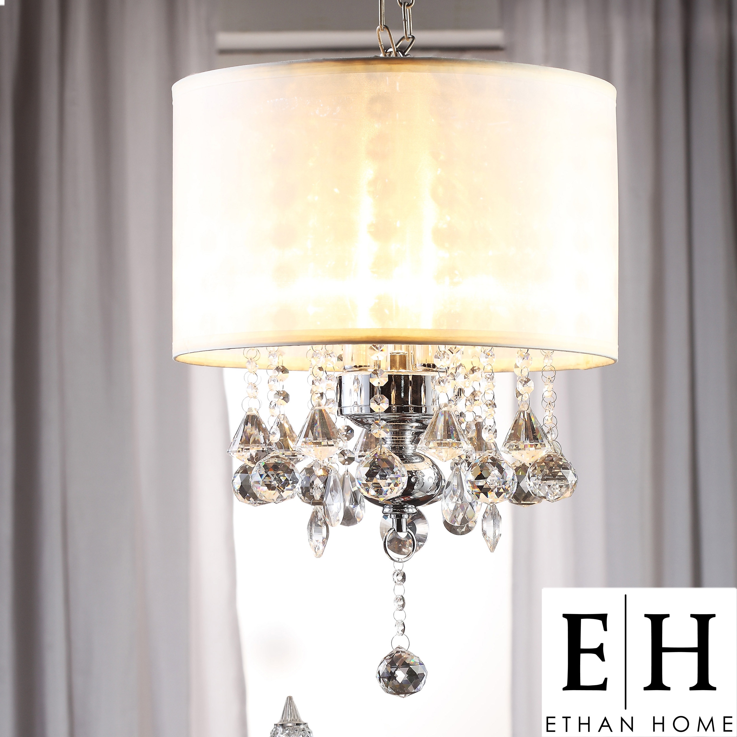 Light Chandeliers and Pendants Hanging and Flush