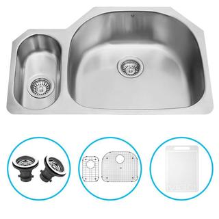 VIGO 32-inch Undermount Stainless Steel Kitchen Sink, Grid and Two Strainers - Stainless Steel