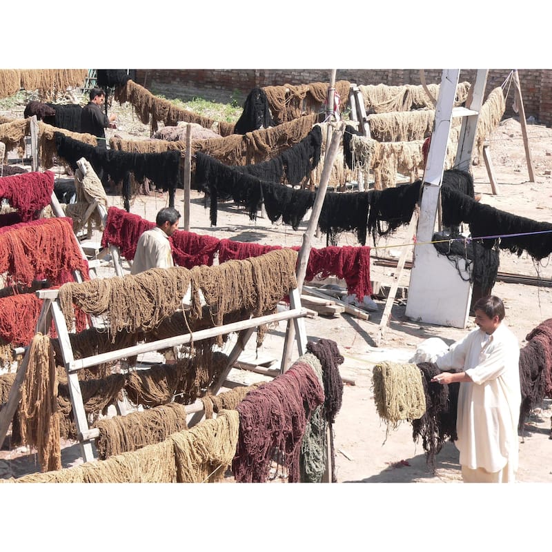 Handmade Brown Threaded Rayon from Bamboo Rug - 2' x 3'