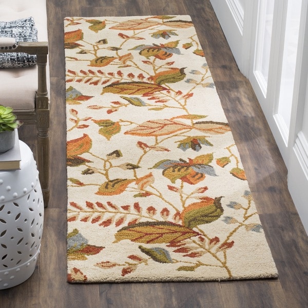 Safavieh Handmade Blossom Paradise Beige Wool Rug - 2'3" x 8'