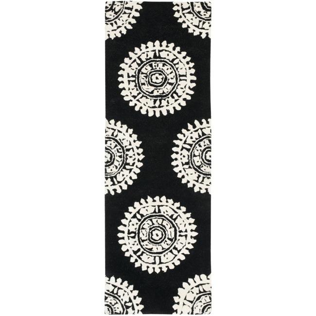 Handmade Soho Chrono Black/ Ivory N. Z. Wool Runner (26 X 8)