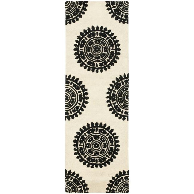 Handmade Soho Chrono Ivory/ Black N. Z. Wool Runner (26 X 8)