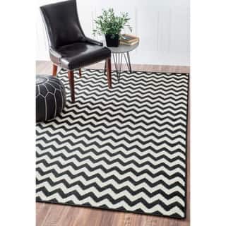 slide 1 of 1, Williamsburg Bedford Chevron Zebra Black/Ivory Rug (4' x 6')