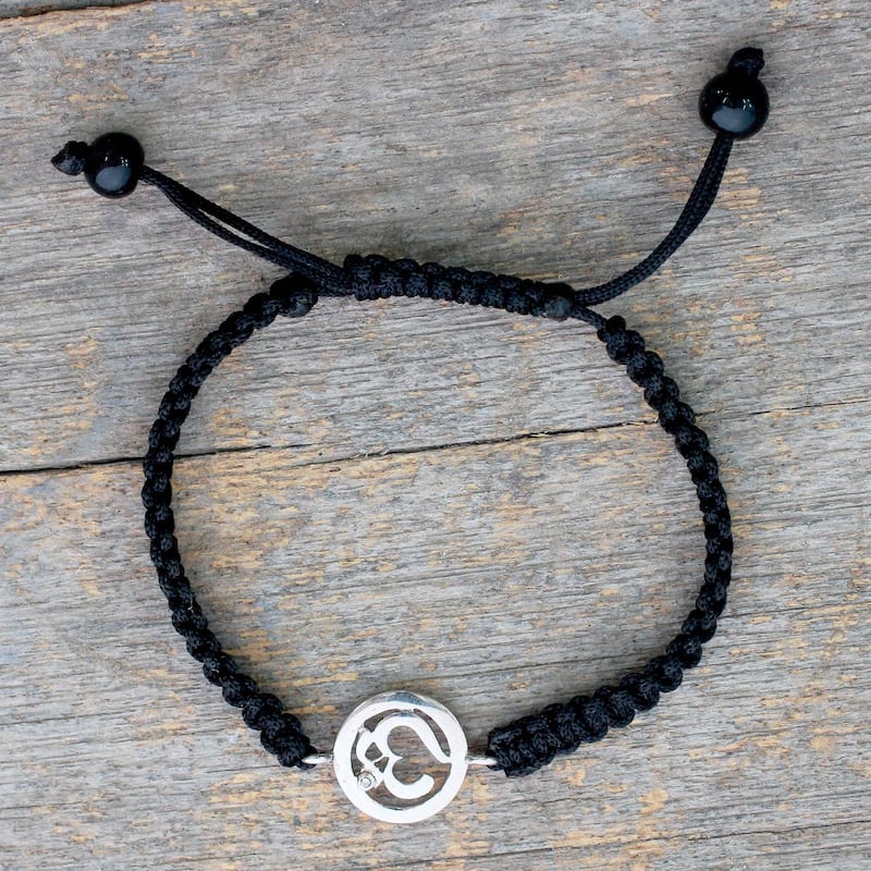 Handmade Sterling Silver Diamond Accent 'Solitary Om' Bracelet (India)