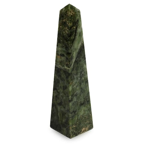 Prosperity Design Artisan Hand-carved Green Jade Obelisk (Peru)