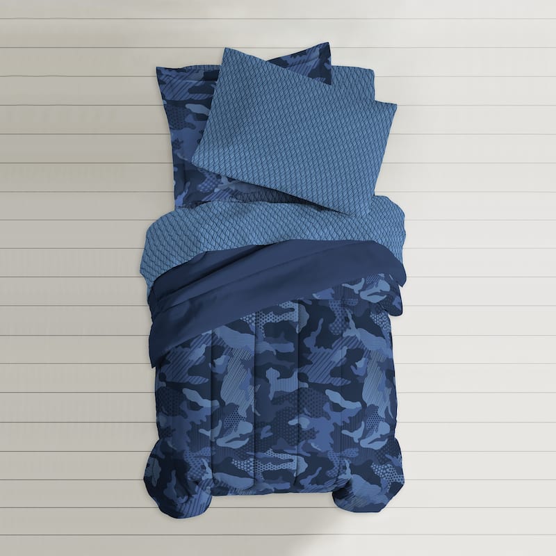 Dream Factory Geo Camo 5-piece Bed in a Bag with Sheet Set