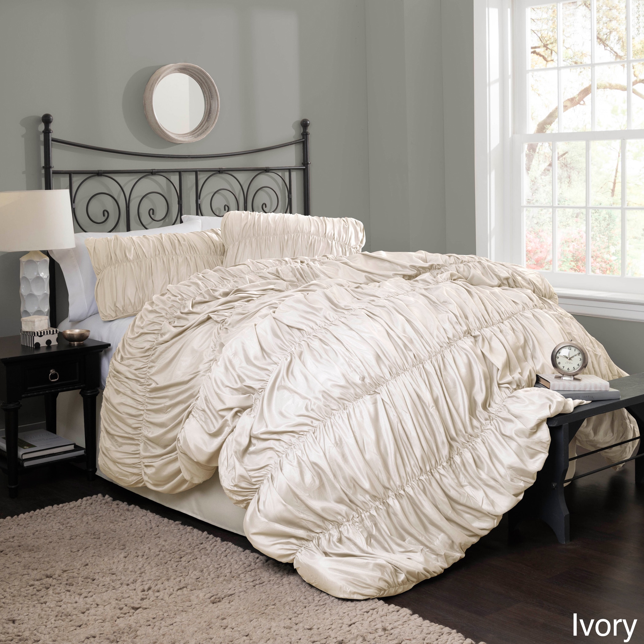 Lush Decor Venetian 4 piece Comforter Set