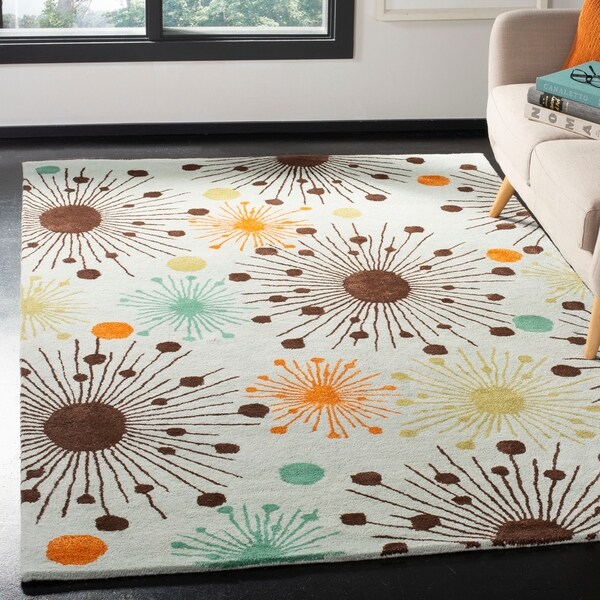 Safavieh Handmade New Zealand Wool Cosmos Light Blue Rug - 7'-6" X 9'-6"
