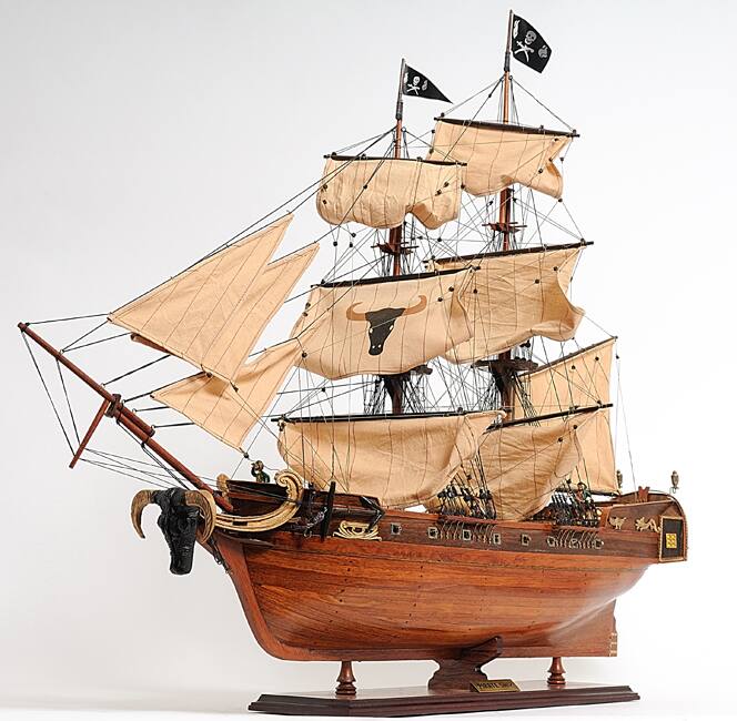 Old Modern Handicrafts Pirate Ship Exclusive Edition Model