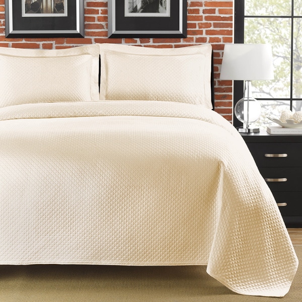 Diamante Matelasse Ivory Full/ Queen size Coverlet