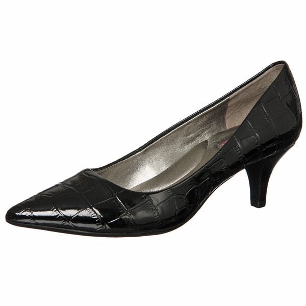 bandolino low heel pumps