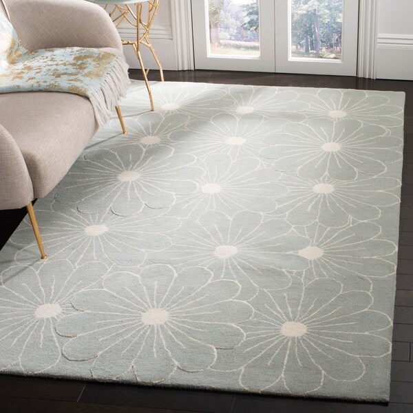 Safavieh Handmade New Zealand Wool Daisies Blue Rug - 7'6 x 9'6