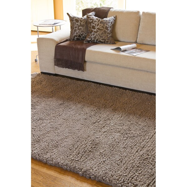 Hand-woven Edmonton Wool Rug (9 x 13)
