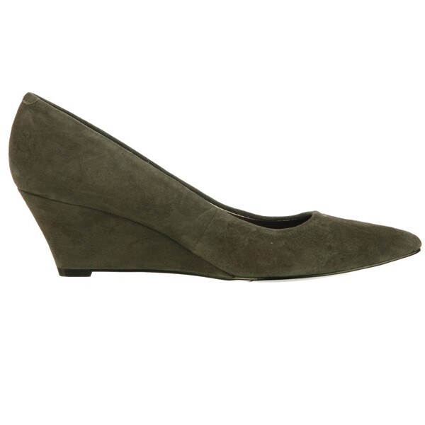 nine west wedge pumps