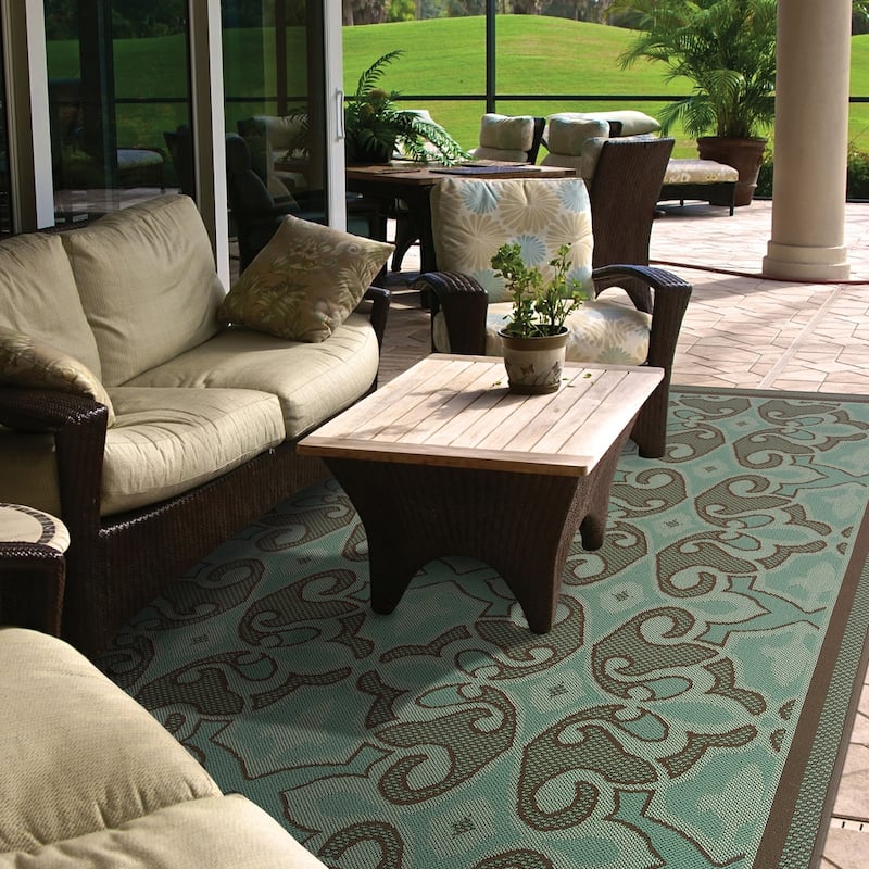 Vista Home Malta Porch Traditions Indoor/ Outdoor Loop Pile Area Rug