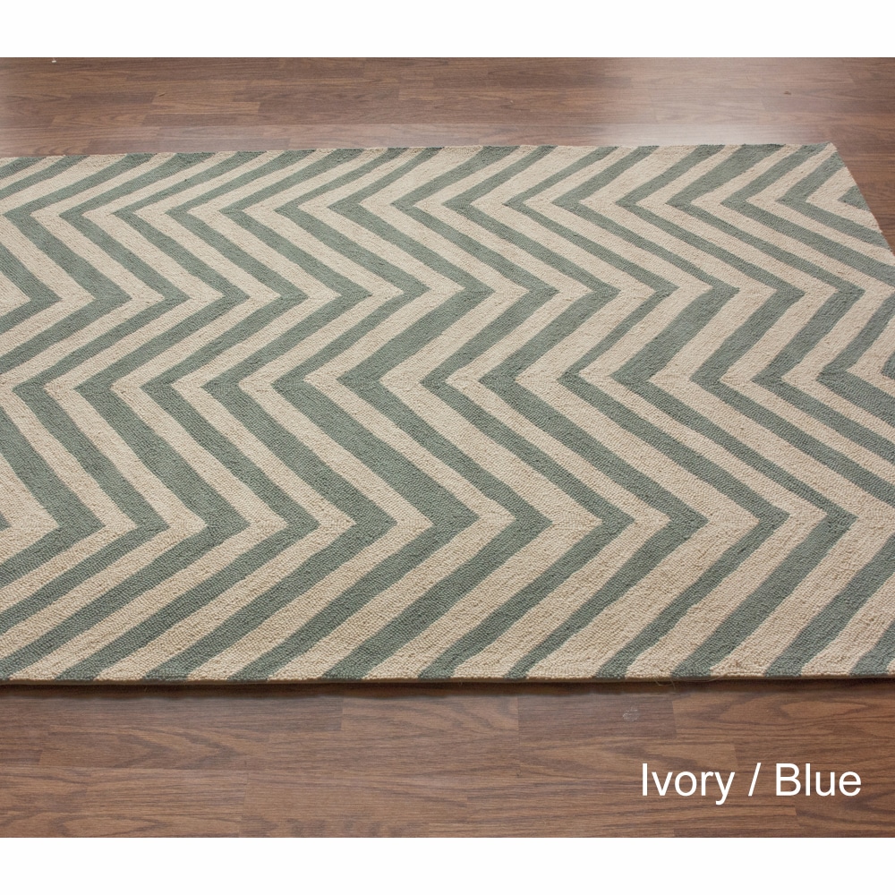 Nuloom Handmade Alexa Chevron Wool Rug (5 X 8)