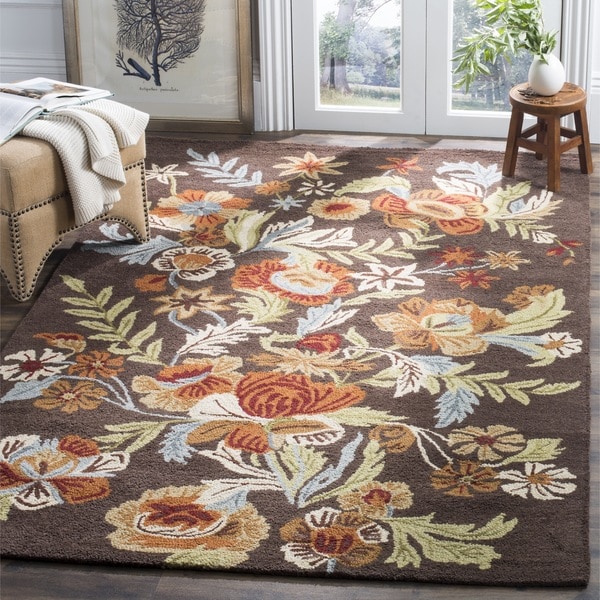 Safavieh Handmade Blossom Brown Wool Rug - 6' x 6' Square