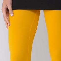 Juniors Ruched Capri Leggings