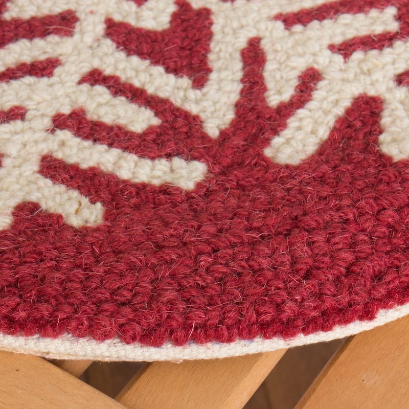 Red Snowflake Wool Hooked Chair Pad