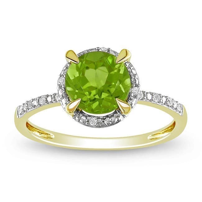 Miadora 10k Yellow Gold 1-1/2ct TGW Peridot and Diamond Halo Ring - Green - 5