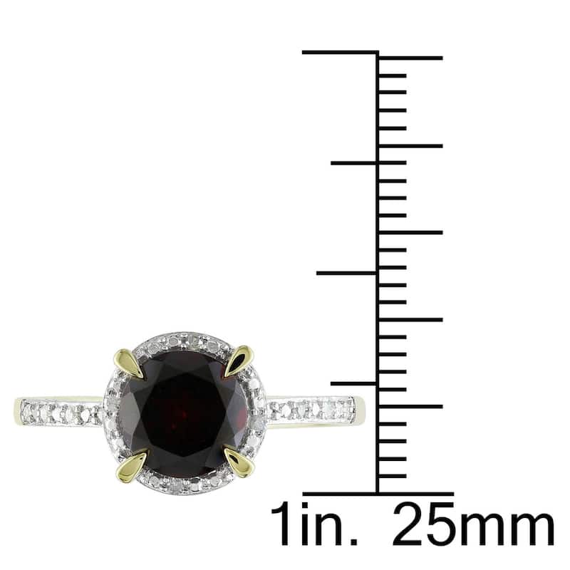 Miadora 10k Yellow Gold Garnet and Diamond Accent Ring (G-H, I2-I3)