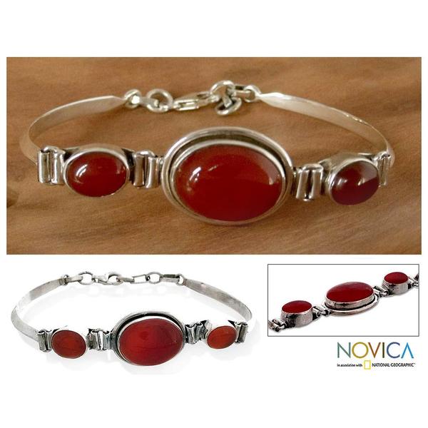 Shop Handmade Sterling Silver 'Mumbai Mystique' Carnelian Bracelet