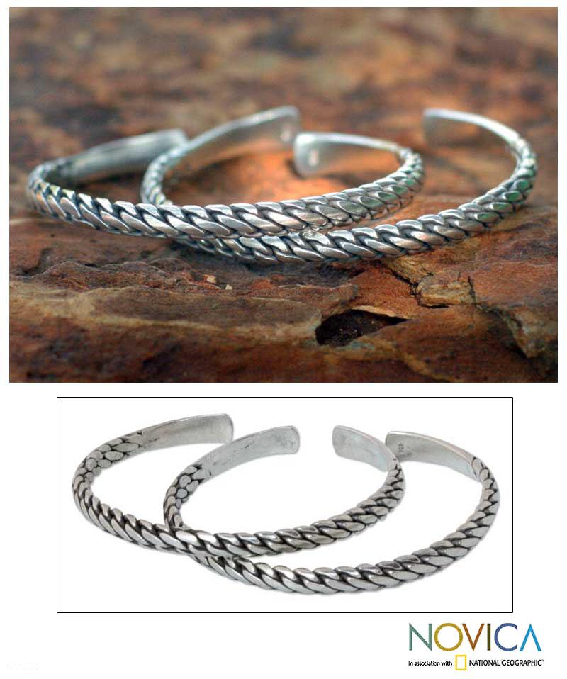 Handmade Set of 2 Sterling Silver 'Unison' Cuff Bracelets (Thailand)