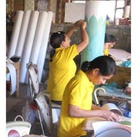 Handmade Multicolor Banyan Leaf Large Floor Lamp (Philippines)