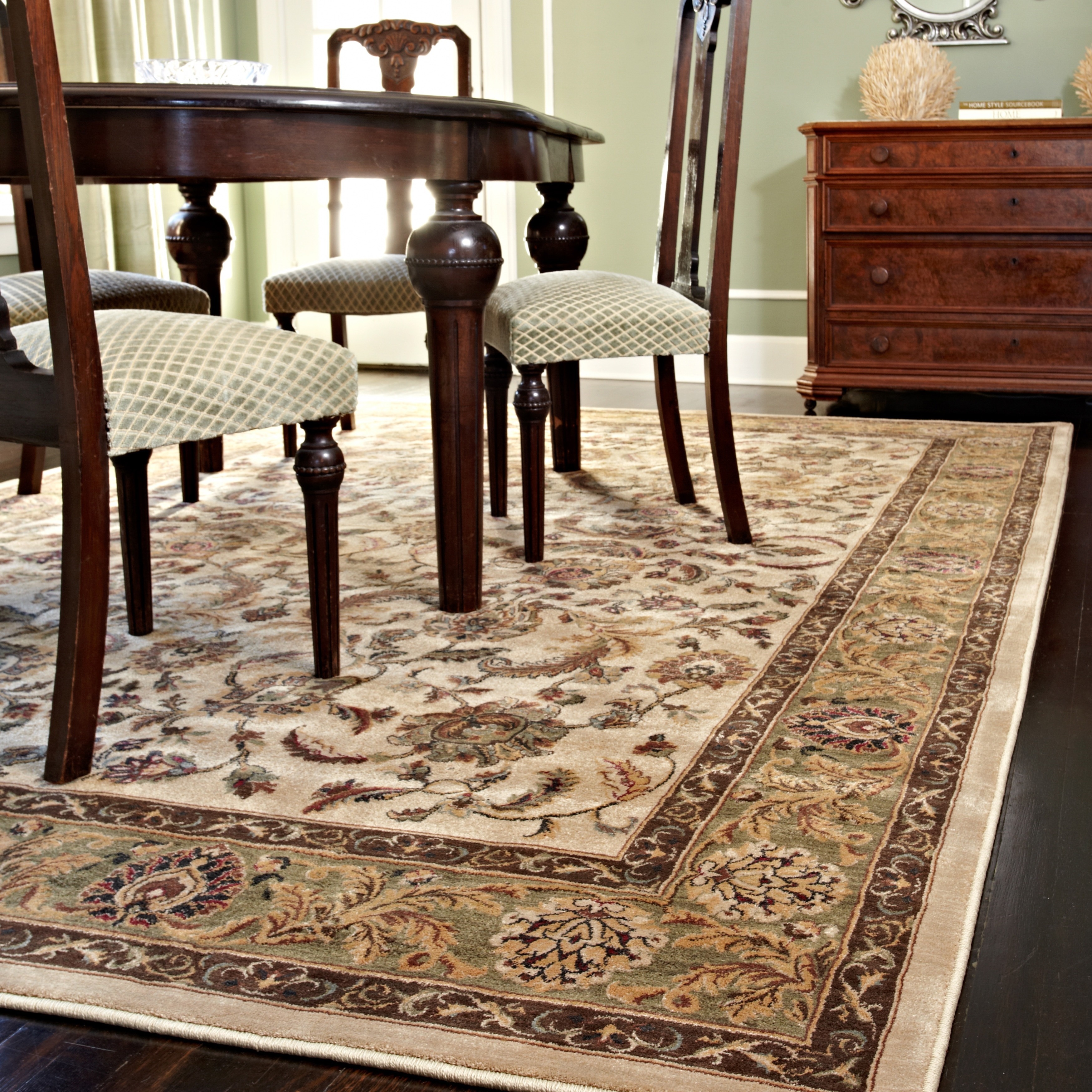 Dorchester Beige/ Green Rug (52 X 77)