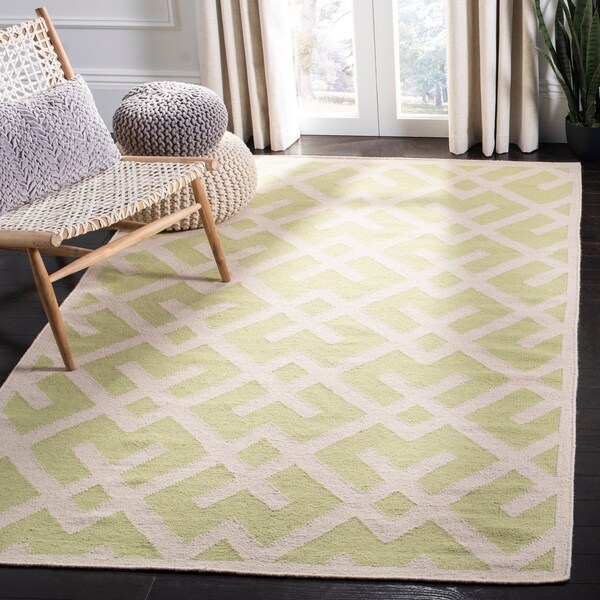 Safavieh Hand-woven Moroccan Reversible Dhurrie Light Green/ Ivory Wool Rug - 10' x 14'