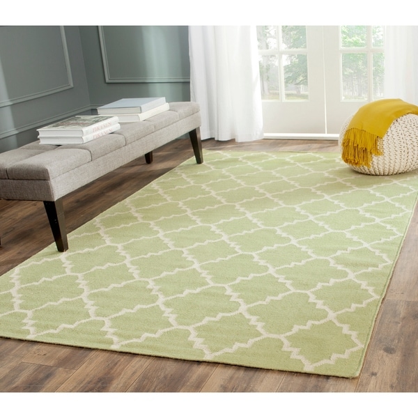 Safavieh Hand-woven Moroccan Reversible Dhurrie Light Green/ Ivory Wool Rug - 9' x 12'