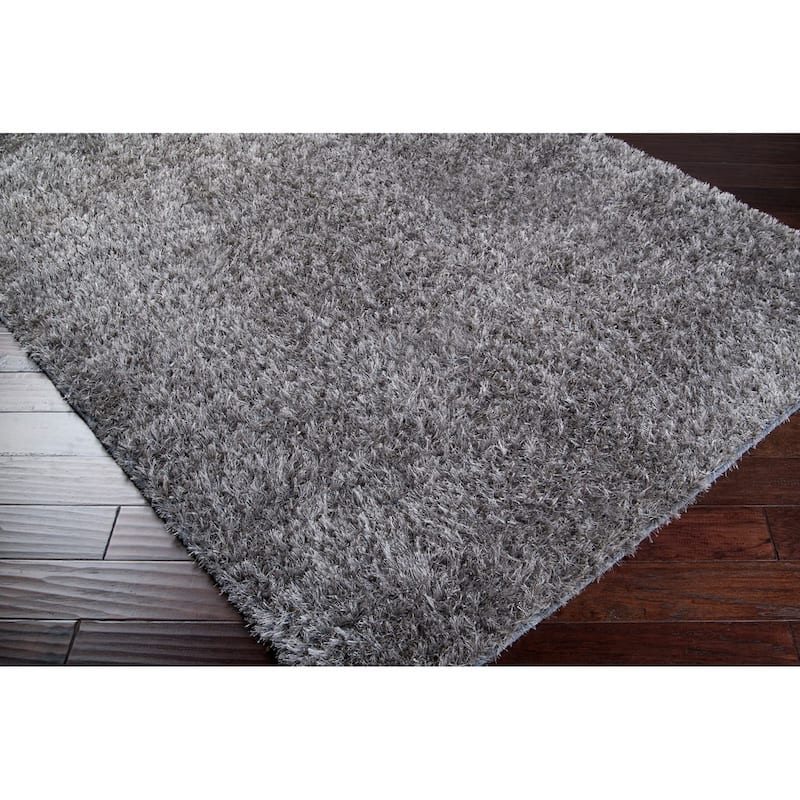 Hand-woven Raz Soft Plush Shag Area Rug (5' x 8')