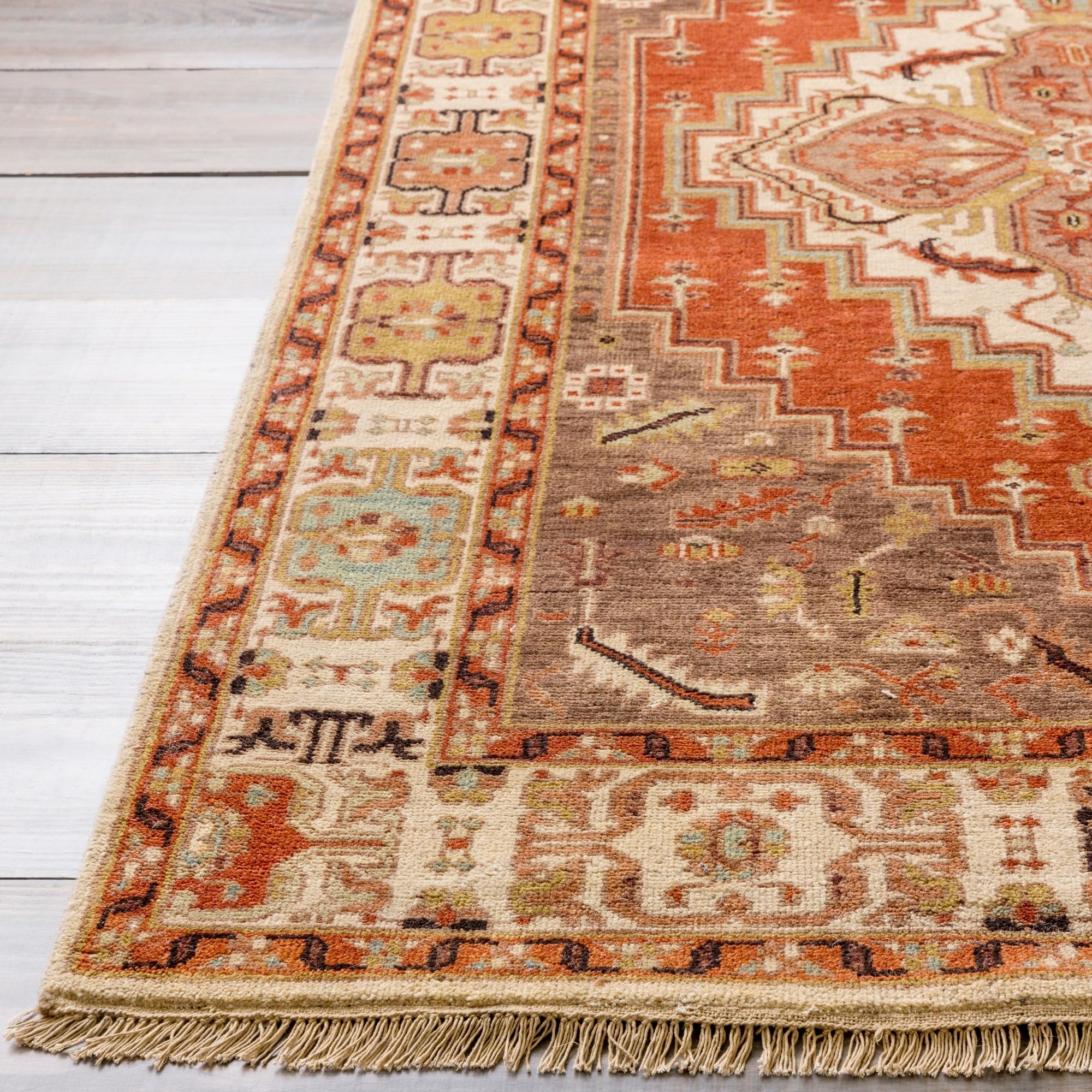 Hand knotted Levon Wool Rug (56 X 86)