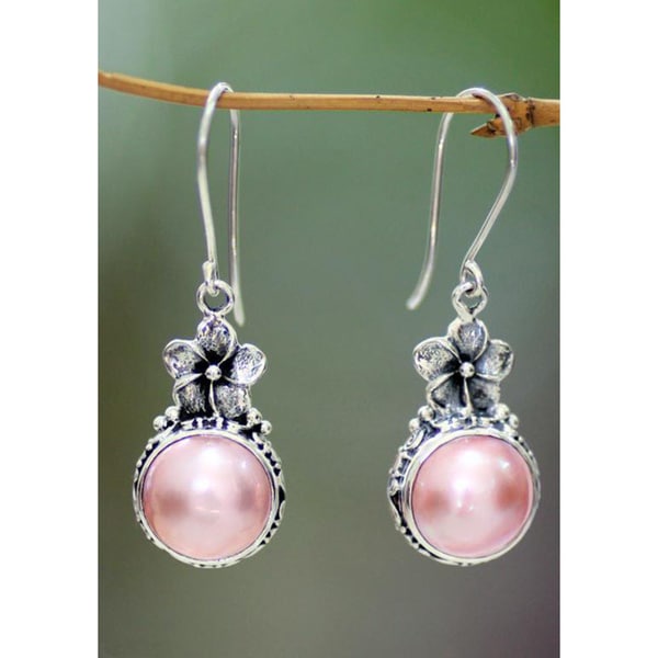 Pink Frangipani Vintage Style Antique Finish Romantic Freshwater Pink Pearls 925 Sterling Silver Dangle Earrings (Indonesia)