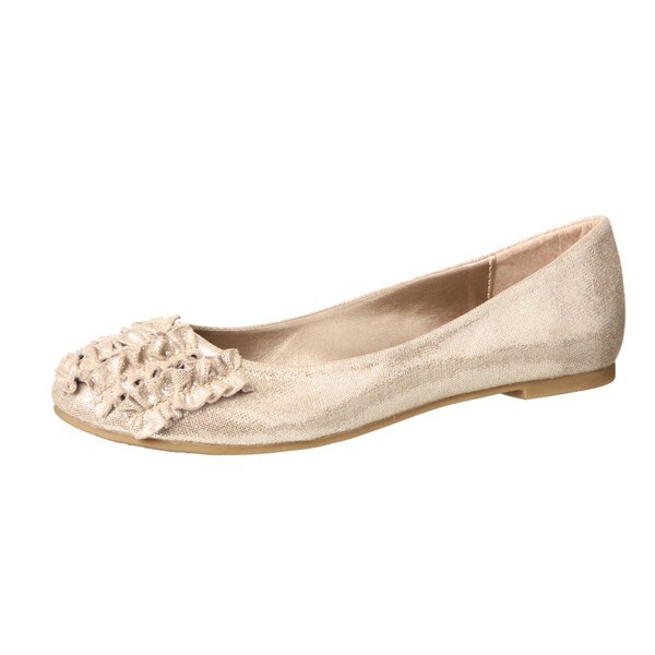 CL by Laundry Women's 'Glamor' Champagne Slip-on Flats - Overstock ...