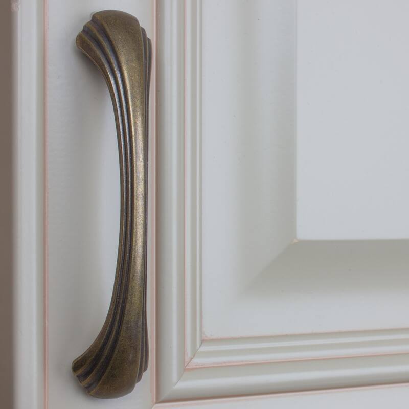 GlideRite 4.5-inch Antique Brass Shell Cabinet Drawer Pulls (Pack of 25)