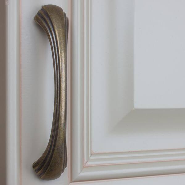 Shop Gliderite 4 5 Inch Antique Brass Shell Cabinet Drawer Pulls