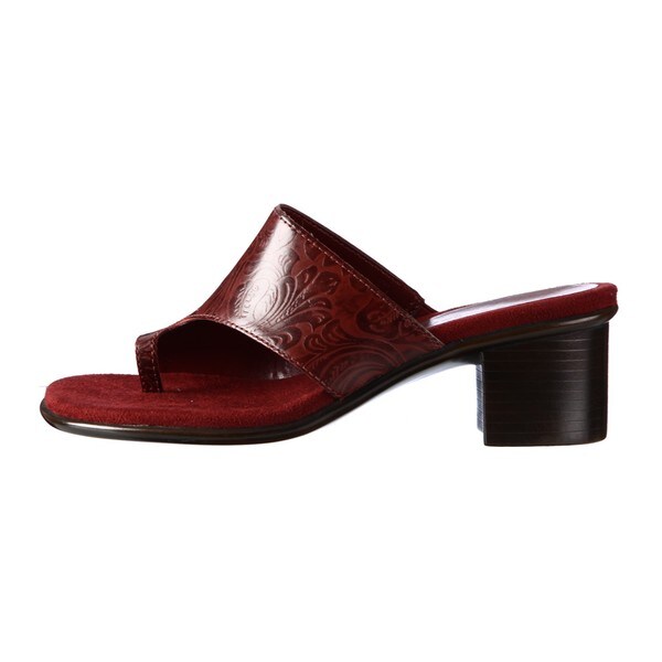 low heel aerosoles sandals