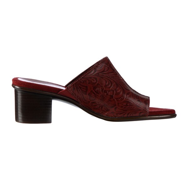 low heel aerosoles sandals