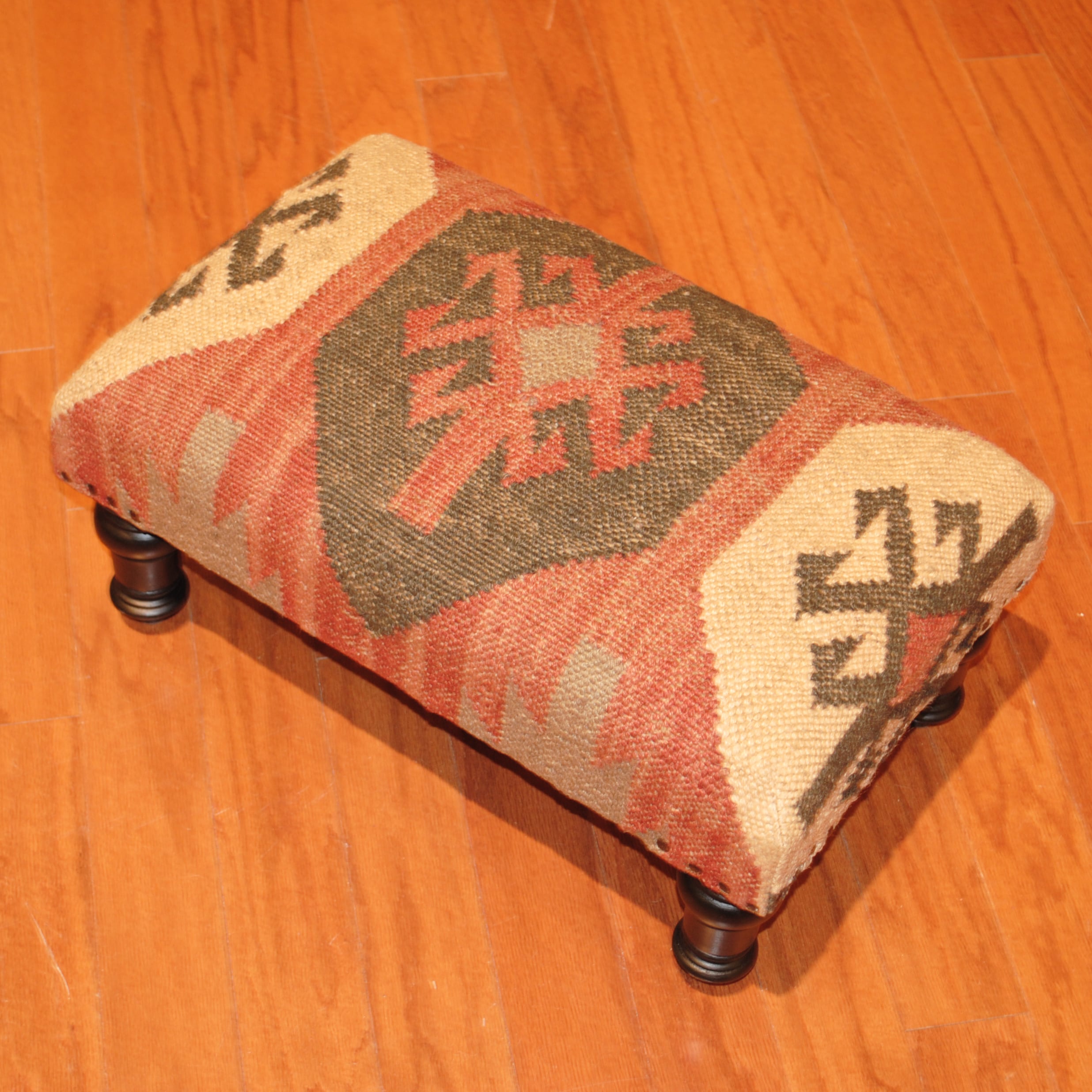 Handmade Kilim Rectangular Footstool (India) - 14057226 - Overstock.com ...