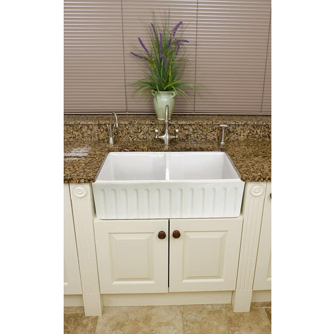 Fine Fixtures Fireclay 32.5-inch Farmhouse Double Kitchen Sink