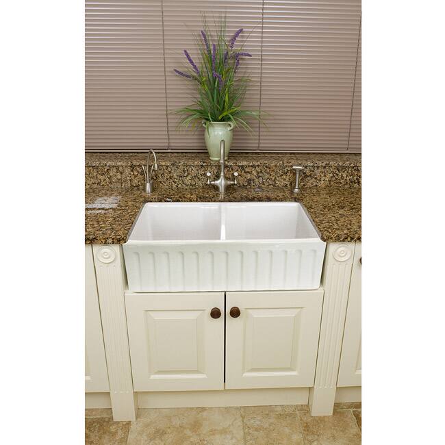 Fine Fixtures Fireclay 32.5-inch Farmhouse Double Kitchen Sink