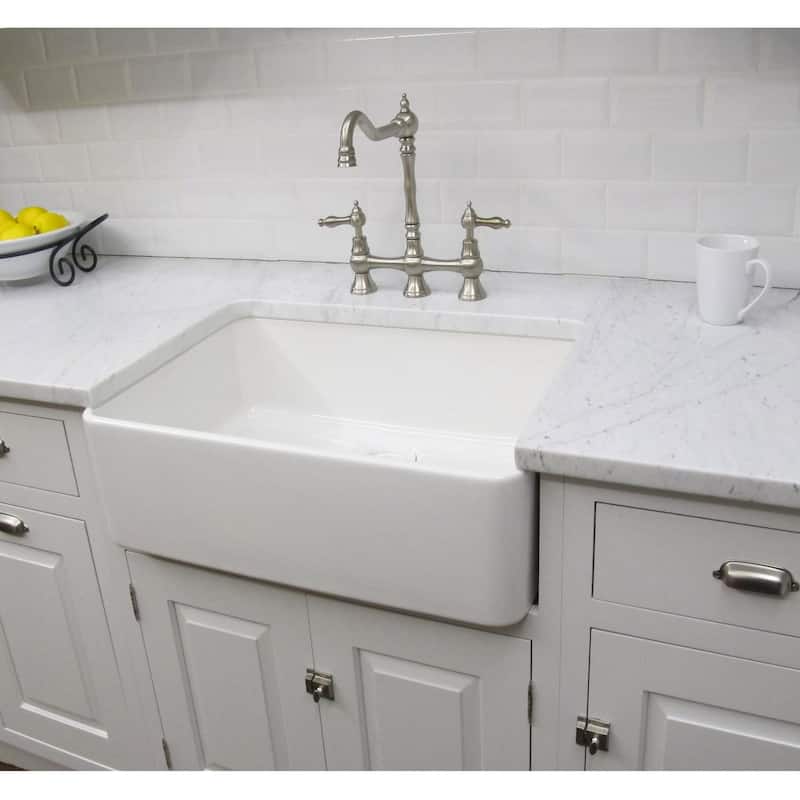 Fine Fixtures Fireclay Sutton 23.25-inch White Farmhouse Kitchen Sink