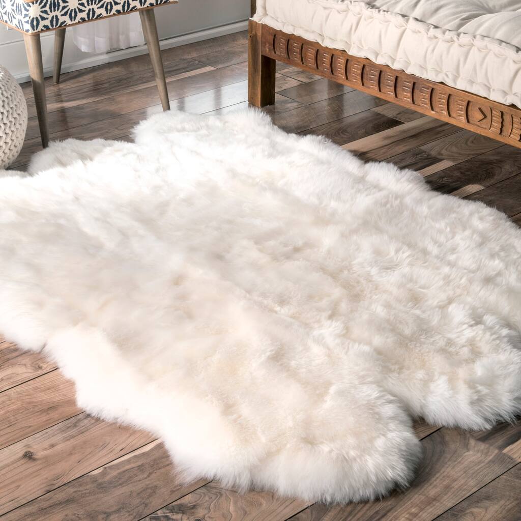 Nuloom Alexa Sexto Sheepskin Wool Six Pelt Shag Rug - 4' x 5'6"