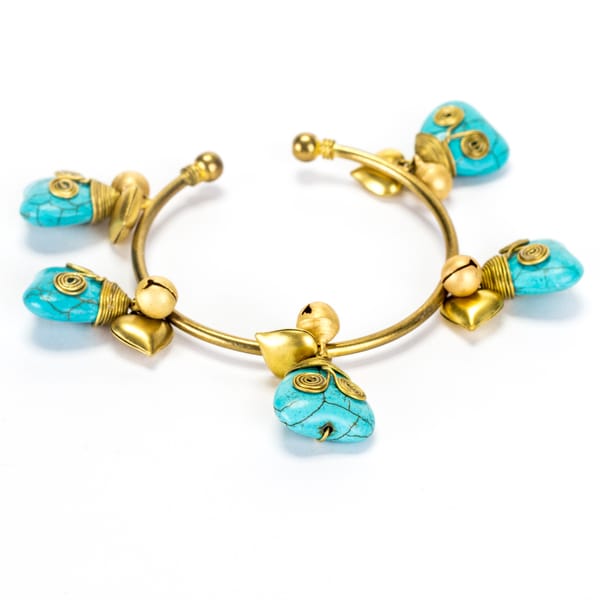 Goldtone Turquoise Heart Bracelet (Thailand) Bracelets