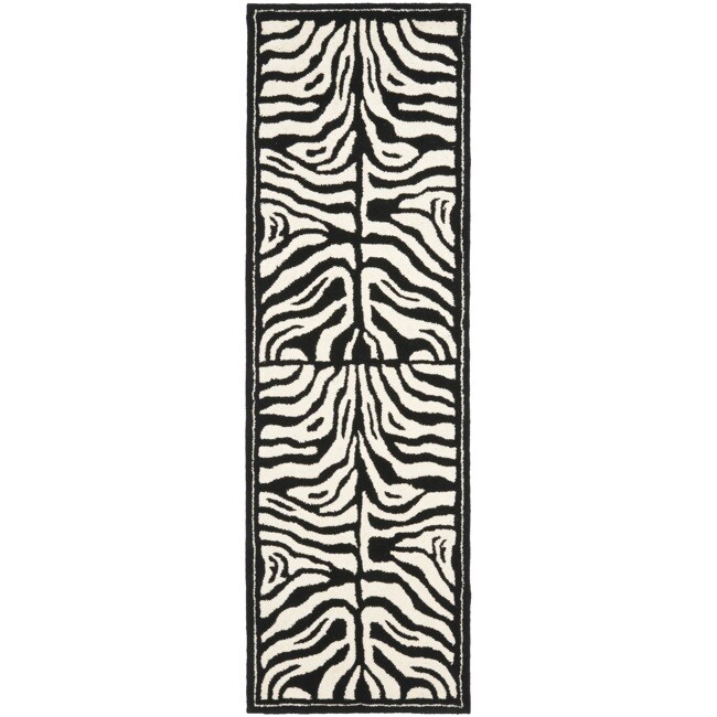 Safavieh Handmade New Zealand Wool Zebra Black and Ivory Rug - 2'6" x 8'