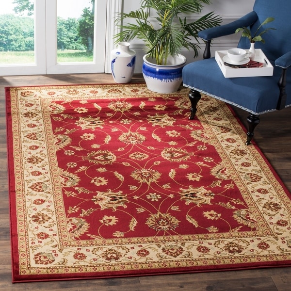 Safavieh Lyndhurst Traditional Oriental Red/ Ivory Rug - 6'7" x 9'6"