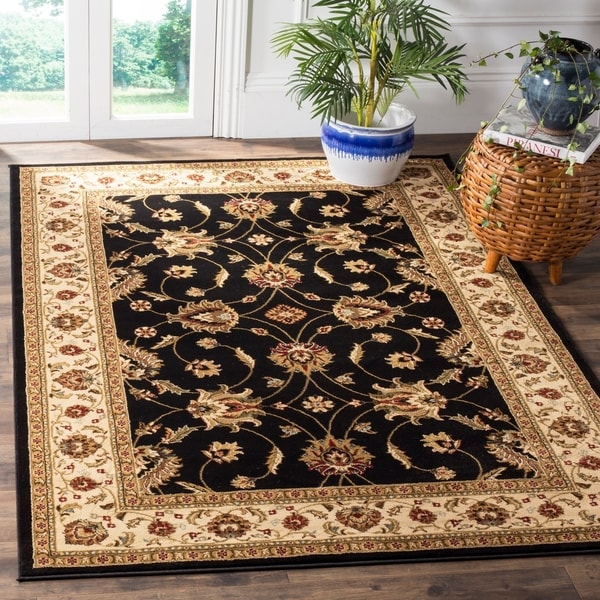Safavieh Lyndhurst Traditional Oriental Black/ Ivory Rug - 8' X 11'