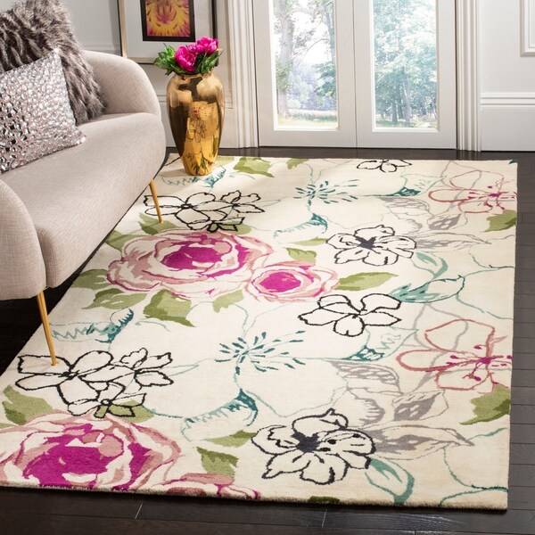 Safavieh Handmade Chatham Roses Ivory New Zealand Wool Rug - 4' x 6'