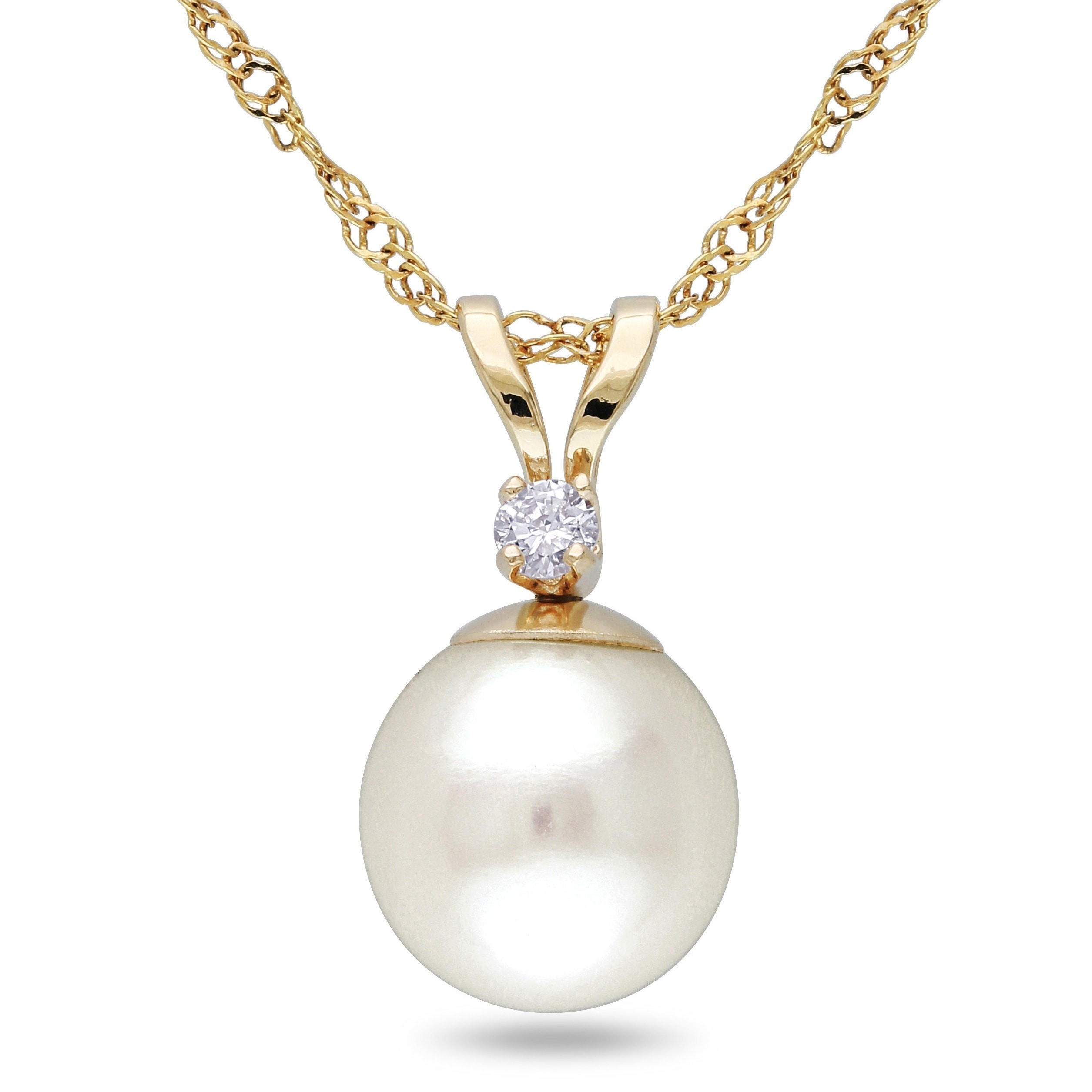 Miadora Cultured Freshwater Pearl (7-7.5mm) and Diamond Pendant with Chain 14k Gold